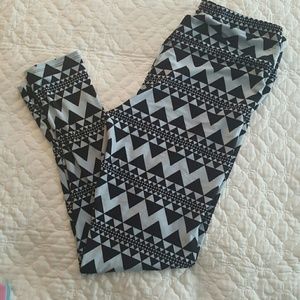 Tc lularoe leggings